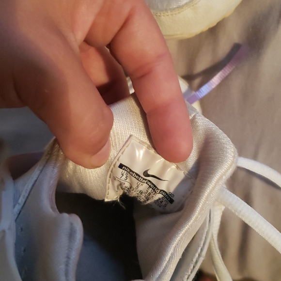 Sold - Picture 3 of 3